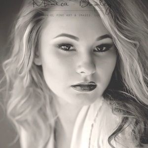 Meet your Posher, Anna grace